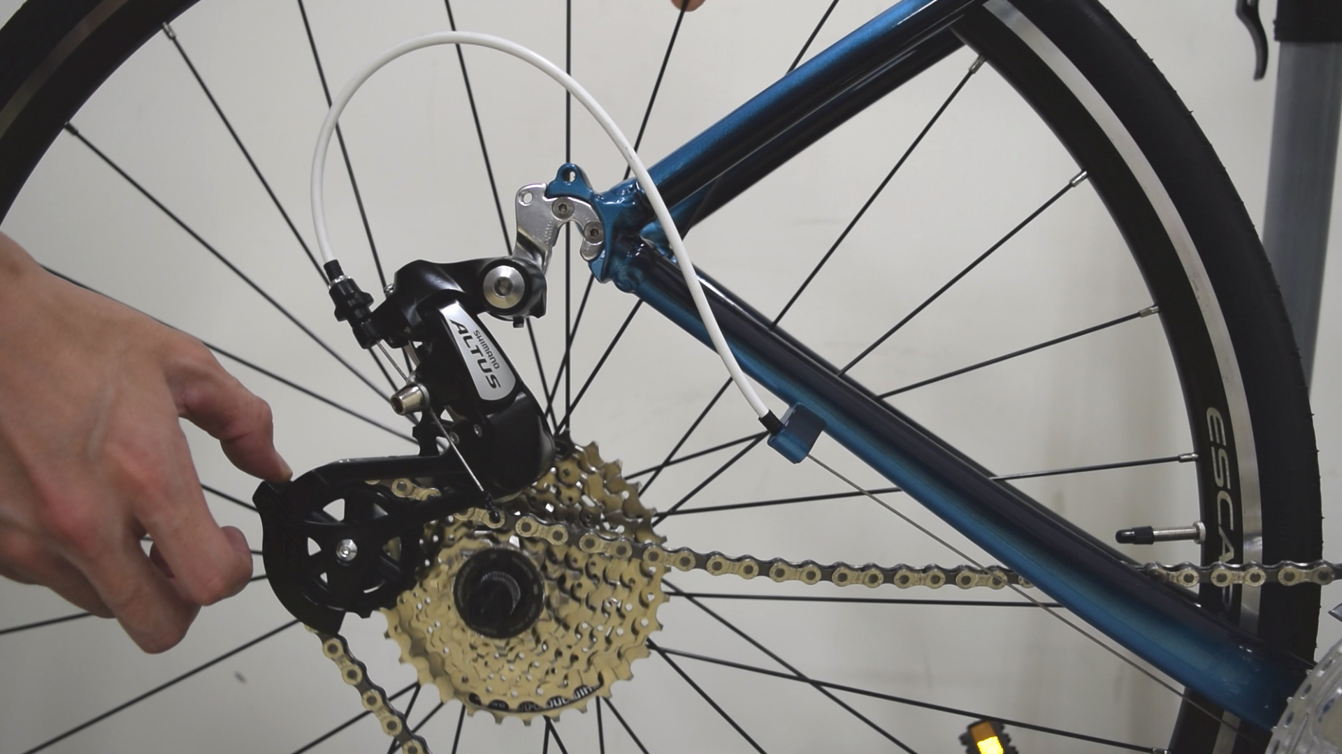 自転車 ハンガー 交換