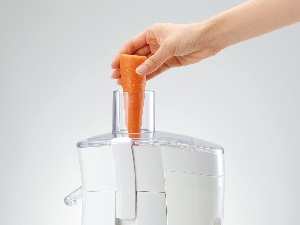 KOIZUMI S-LINE 【大きめ材料も入って洗いやすい】コンパクトジューサー ホワイト KMJ-S117/W