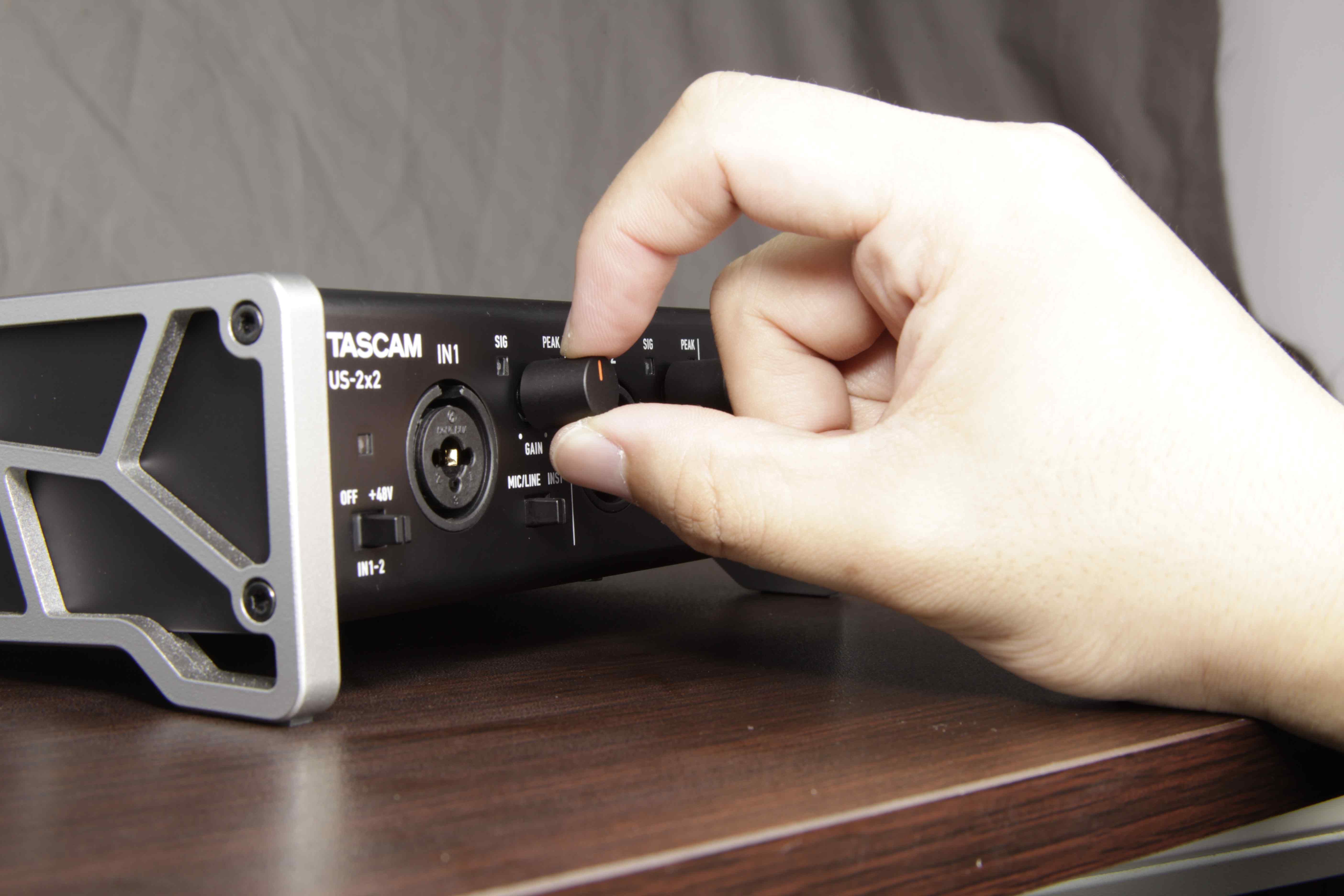 Amazon.co.jp: TASCAM オーディオMIDIインターフェース USB2.0/iPad