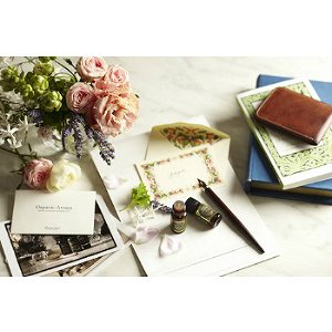 おすすめの使用方法 　名刺やレターの香りづけ