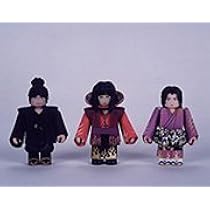 BATMAN KUBRICK &amp; BE@RBRICK ABS&amp;PVC 塗装済みアクションフィギュア Amazon.co.jp: BATMAN KUBRICK & BE@RBRICK ABS&PVC 塗装済み