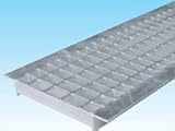 ノーブランド品 グレーチングU字側溝450mm用 スチール製 普通目(並目) 滑り止め付 適用荷重 歩道用 形式記号 KUF-X45-19グレーチング本体寸法(mm) 内幅幅 a×外幅A×長さb×高さ