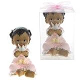 DDI 1777278 Toddler in Robe Holding Dove Poly Resin - Pink Pack of 48