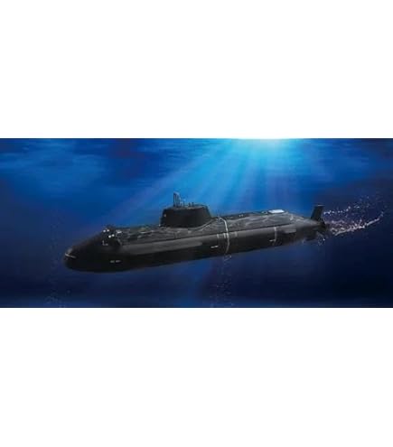 Amazon | ブロンコモデル 1/35 独UボートXXIII型 TYPE23 沿岸用潜水艦