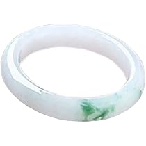 ひきひきです。 翡翠？ 緑石 エメラルドグリーン リング Jadeite Pt900翡翠 ダイヤモンドリング (NO.303777-B) – JEX宝石