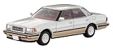トミカリミテッドヴィンテージ ネオ 1/64 LV-N199a トヨタ クラウン 3.0 ロイヤルサルーンG 85年式 パール 完成品