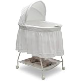 Delta Children製品、デラックスSweet Beginnings Bassinet、(White Eyelet)