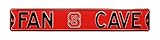 North Carolina State WolfpackファンCave Street Sign