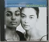 ���[���E�_���X