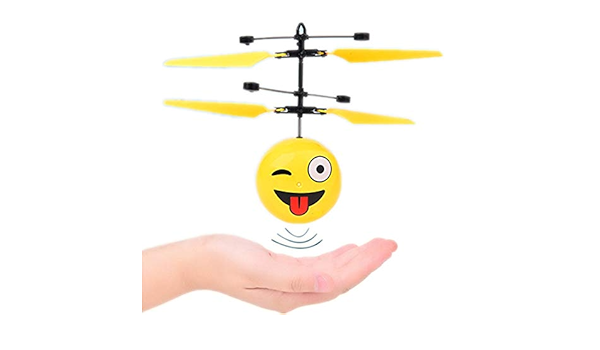 Amazon Co Jp 子供の空飛ぶ絵文字のおもちゃ ドローンヘリコプターのボール 環境に優しい 無毒なabs素材 組み込みのled照明 落下防止 お手入れが簡単 おもちゃ