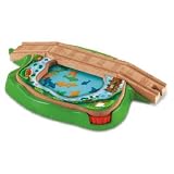 Fisher-Price Thomas Wooden Railway - Spin and Swim Lily Pond おもちゃ [並行輸入品]