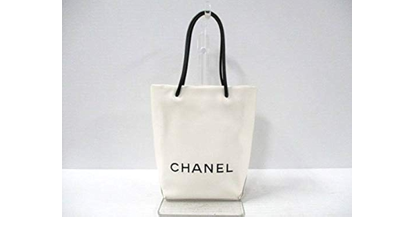black shopper tote