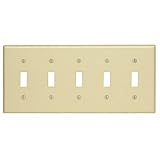 Leviton 82023 5-gang Toggleデバイススイッチウォールプレート、標準サイズ、熱硬化性樹脂、デバイスマウント、アーモンド