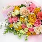 春色パステルミックスブーケ 10本のバラと季節の小花付き バラの花束【生花】【お祝い・記念日・誕生日・フラワーギフト・バラ】