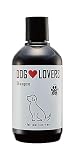 DOG LOVERS Shapmoo ドッグラバーズ シャンプー 250ml 動物由来成分不使用、100%ヴィーガンの国産マイルド処方で 敏感肌のワンちゃんにも使える犬用シャンプー。 天然ハーブ、複合アミノ酸配合で 皮膚を保護しながら水分と油分を補い、乾燥を防ぎます