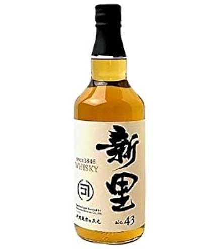 Amazon.co.jp: 沖縄 ウイスキー 新里 SHINZATO 700ml 43度 化粧箱入り