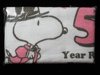 Amazon Co Jp スヌーピータウンショップ 原宿店 ノベルティ フェイスタオル スヌーピー Peanuts Snoopy スポーツ アウトドア