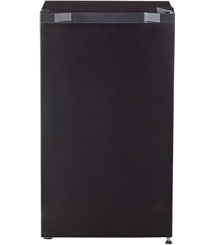 Amazon.co.jp: アイリスオーヤマ 冷凍庫 60L ブラック IUSD-6B-B 前 