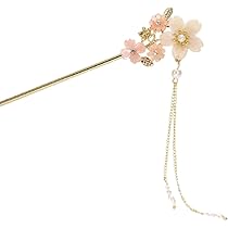 桜咲き誇る和風ヘアクリップ☆ 淡水パールと砂糖ビーズの木の実付き 桜咲き誇る和風ヘアクリップ☆ 淡水パールと砂糖ビーズの木の実付き