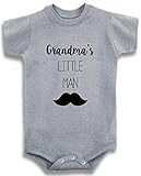 グレークルーネックBaby Tee Time Boys ' Grandma 's Little Man One Piece カラー: グレー
