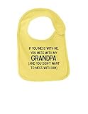 Mess With Me Mess With My Grandpaおもしろ幼児Jerseyよだれかけ カラー: イエロー