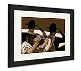 Ashleyキャンバスシルエットの2つの海兵隊ドリルインストラクタ、壁アートホーム装飾、ag1023128 34" x 40", Black Frame 1023128-AFPL1-BS24