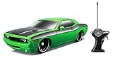 Maisto R/C 1:24 Scale 2006 Dodge Challenger Concept Radio Control Vehicle (Colors May Vary) [並行輸入品]