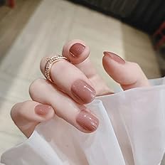 Amazon 24枚セット ネイルチップ ピンクと合わせて女子会やデートにオススメの王道ガーリーネイルになっています Nanosky ネイルチップ 通販