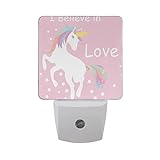 Alaza I Believe In LoveユニコーンピンクLED Night Light Dusk to Dawnセンサープラグin Night Home Decorデスクランプfor Adult