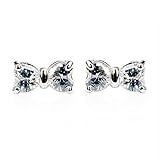 ブランドIUHA 合計3ct