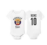 エクアドルボディスーツフラグサッカーボール幼児ベビーガールズボーイズPersonalizedカスタマイズされた名前と番号 Bodysuit NB ホワイト