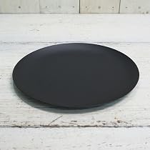プレート 受け皿 受皿 モダン マット ブラック 黒 5点 Amazon | 受け皿 おしゃれ 植木鉢 アイアン プレート2L ＜ 20cm 6.5号