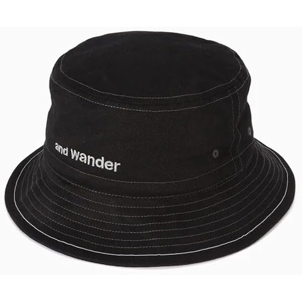and WanderハットとブラックTシャツセット and WanderハットとブラックTシャツセット