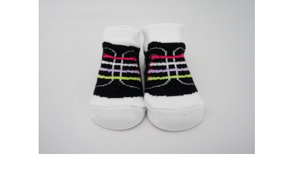 Amazon Co Jp スニーカー風 ソックス ベビー 靴下 赤ちゃん 新生児 お祝い プレゼント 出産祝い ブラック 服 ファッション小物