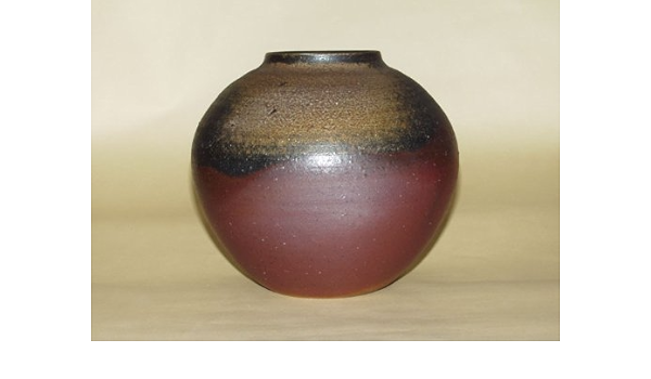Amazon Co Jp 備前焼 柴岡守作 壷 小 守 08 花瓶 花入 一輪挿し 花器 フラワーベース ホーム キッチン