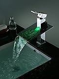 カスケーダ色変更LEDウォーターフォール浴室シンク蛇口(クローム仕上げ) Smaller CSLS0123