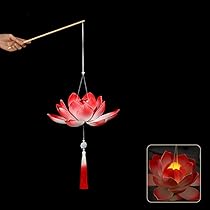 幸福　蓮の花、菊の花のランタン、盆提灯、ほおずき 幸福 蓮の花、菊の花のランタン、盆提灯、ほおずき 幸福 蓮の花、