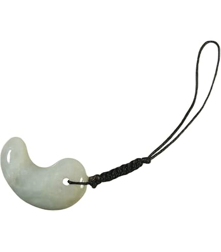 Amazon.co.jp: 遠い昔からの縁起物 糸魚川翡翠勾玉 本物をお持ち