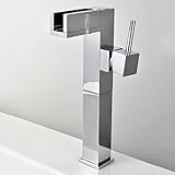 滝のバスルームの蛇口古典的なシングルハンドルの船舶のシンクの流域トイレミキサーのタップ
