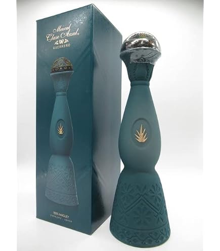 Amazon.co.jp: クラセアスール ゴールド 正規品 40度 750ml : 食品