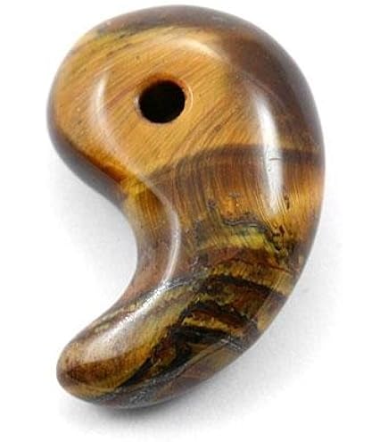 Amazon.co.jp: 遠い昔からの縁起物 糸魚川翡翠勾玉 本物をお持ち