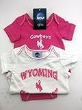 パックの2 Outerstuff公式ライセンスInfant 6 to 9月Wyoming Cowboysベビー女の子ピンクandホワイトワンジーロンパースクリーパー