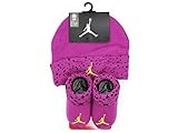 (ジョーダンブランド) 【子供用】JORDAN BRAND 【AIR JORDAN INFANT HAT & BOOTIES SET】ビーニー靴下セット (フューシャセメント) [並行輸入品]