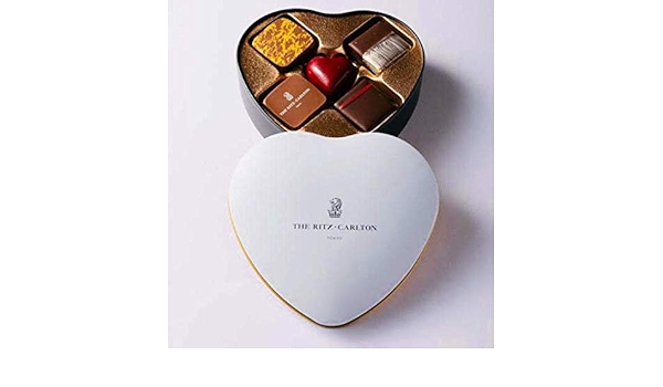 Amazon リッツカールトン オリジナルチョコレート ハート缶 5個入り リッツ カールトン ショップバッグ付 バレンタイン ホワイトデーチョコレート チョコ ショコラ ボンボン プラリネ トリュフ ノーブランド品 チョコレート菓子 通販