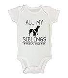 赤ちゃん動物グラフィックOnesie " all my siblings Have Tails」設計RB Clothing Co カラー: ホワイト