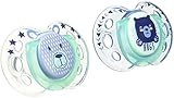 Tommee Tippee Closer To Nature Night Pacifier 18-36 Months 2 Count (Colors will vary) [並行輸入品]