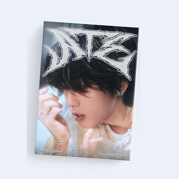 Amazon.co.jp: Stray Kids STRAY KIDS - 9th Mini Album ATE Accordion