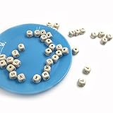 Kissteether 200pcs 天然木製のテーゼ10mm * 10mm（0.39''0.39 ''）木製キューブレタースペーサービーズアルファベットキューブスクエアダイスビーズホールジュエリーミ