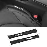 【ハイエース 専用】隙間クッション ハイエース 専用 隙間埋め 車用 HIACE 200系 WAGON カスタム シートサイド クッション シート コンソール 隙間 落下防止 小物放置 車内 puレザー カー用品 内装パーツ 運転席+助手席 ロゴ左右対称設計 2本入り (ブラック, ハイエース 専用)