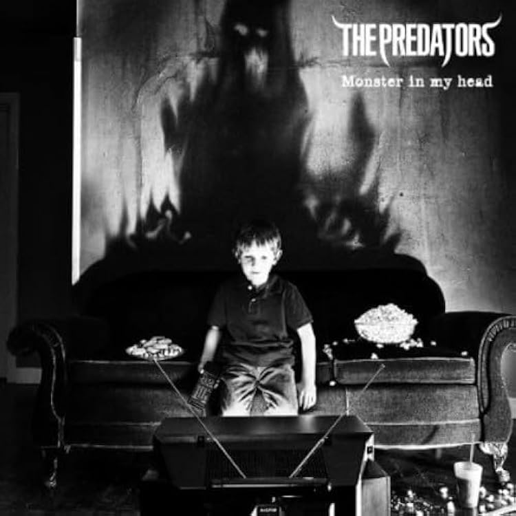 Amazon.co.jp: 牙をみせろ - THE PREDATORS: ミュージック